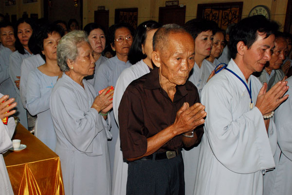 Chùa Hoằng Pháp trong ba ngày Xuân