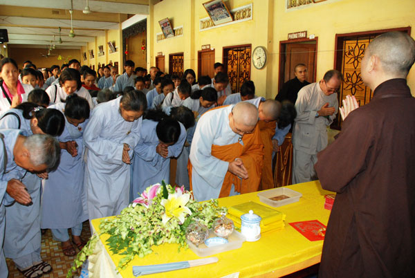 Chùa Hoằng Pháp trong ba ngày Xuân