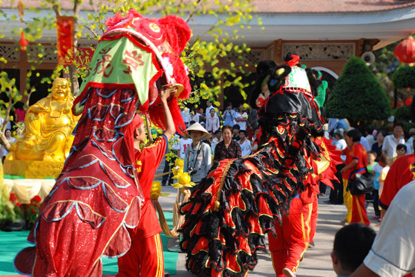 Chùa Hoằng Pháp trong ba ngày Xuân