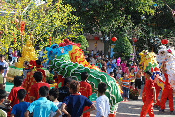 Chùa Hoằng Pháp trong ba ngày Xuân