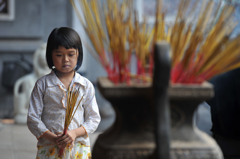 Nhộn nhịp lễ rằm tháng Giêng