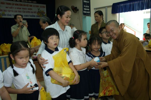 Hạnh phúc giữa đời thường