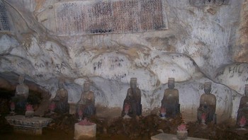 Chùa Trầm - thắng cảnh giữa Hà Nội