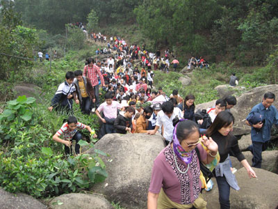 Nghẹt thở đi lễ chùa đầu năm