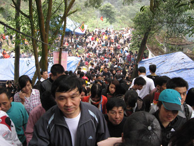 Nghẹt thở đi lễ chùa đầu năm