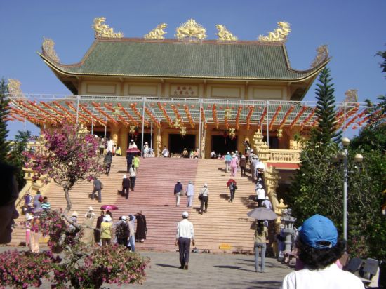 Chùa Giác Ngộ tổ chức hành hương đầu năm