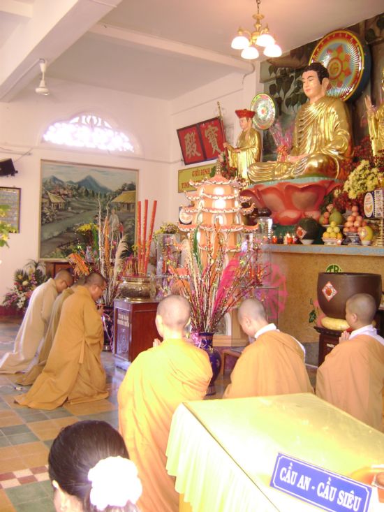 Chùa Giác Ngộ tổ chức hành hương đầu năm