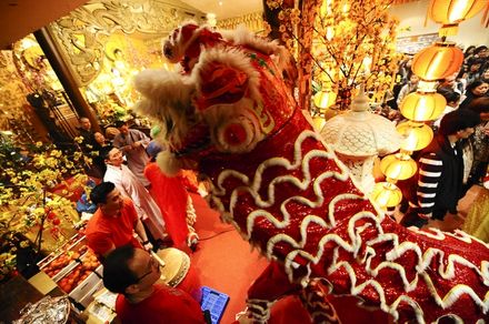 Đức: Hàng nghìn Phật tử đón Tết Canh Dần tại chùa Phật Huệ