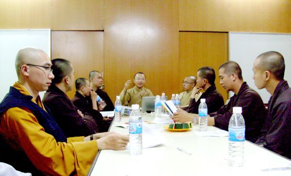 Buổi họp dự thảo Hội thanh niên Phật giáo tại chùa Giác Ngộ