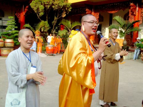 Chương trình Di Lặc Du Xuân – Ngày hội gia đình các trẻ thơ