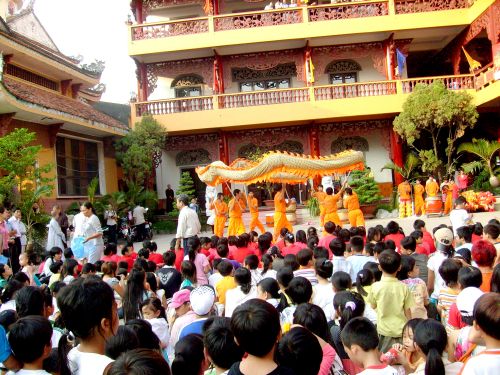 Chương trình Di Lặc Du Xuân – Ngày hội gia đình các trẻ thơ