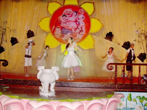 Chương trình Di Lặc Du Xuân – Ngày hội gia đình các trẻ thơ