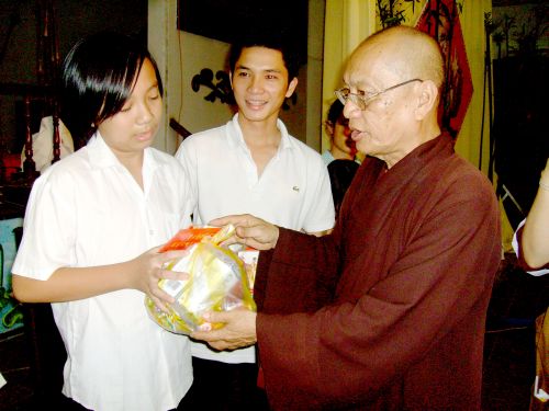 Chương trình Di Lặc Du Xuân – Ngày hội gia đình các trẻ thơ