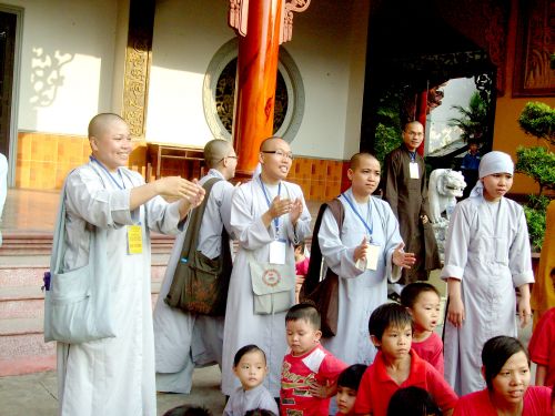 Chương trình Di Lặc Du Xuân – Ngày hội gia đình các trẻ thơ