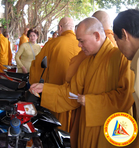 Kiên Giang: Tổng khai giảng các đạo tràng tu học năm 2010
