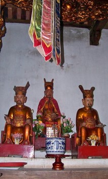 Chùa Trầm - thắng cảnh giữa Hà Nội