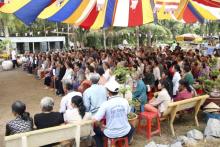 Đồng Tháp: Chùa Quan Âm trao trên 1000 phần quà, khám bệnh và phát thuốc miễn phí cho dân nghèo tại địa phương