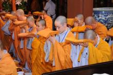 Đại Giới Đàn Cam Lộ: Thập Sư Ni, Thình Cầu Thị Chánh Pháp với Đại Tăng