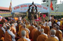 Chùm ảnh: TP. HCM tổ chức lễ tưởng niệm Bồ tát Thích Quảng Đức vị pháp thiêu thân nhân mùa Phật đản 2555