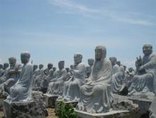 1. Vẫn Ung Dung Ngồi!