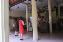 Xót xa lễ cầu siêu cho thai nhi bị chối bỏ