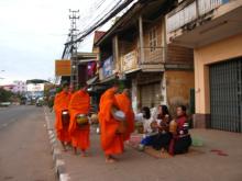 Nhớ Viêng Chăn