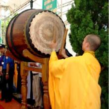 Tiếng trống cửa Thiền