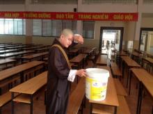 Phỏng vấn Tăng sinh Thích Huệ Thuận: Dọn rác ở giảng đường, việc thiện tí hon