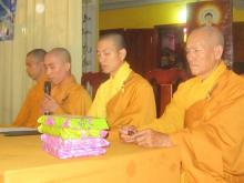 Lễ vía Phật  A Di Đà ở chùa Mỹ Long