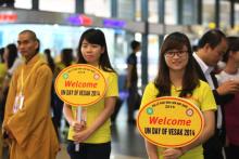 Tình nguyện viên Vesak 2014: Những người làm công việc thầm lặng
