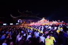 Vesak 2014: Lãnh đạo đảng, nhà nước, Phật giáo quốc tế cầu nguyện hòa bình