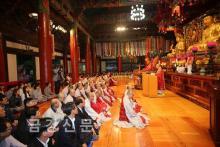 Hàn Quốc: Chùm ảnh Tổ đình Guinsa Thiền phái Thiên Thai mừng ngày Phật đản PL. 2559