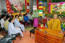 TT. Thích Nhật Từ thuyết giảng: "Thân người khó được, Phật Pháp khó nghe"