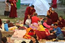 Tu viện Phật giáo Nepal nhận hàng ngàn người di tản do động đất