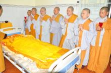Long An: Lễ nhập kim quan cố Ni trưởng Đạt Cung