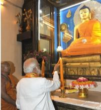 Ấn Độ: Chùm ảnh Thủ tướng Ấn Độ Narendra Modi chiêm bái và cầu nguyện tại Tháp Giác Ngộ
