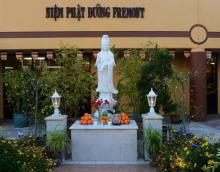 Pháp hội Quán Thế Âm và Lễ hoa đăng tại Niệm Phật Đường Fremont,California (Hoa Kỳ)