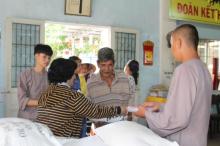 Chùa Phước Hưng phát 100 phần qua vui xuân đón tết