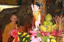 Phật giáo Thiệu Hóa kính mừng Phật đản (PL. 2561)