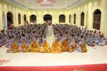 Thái Bình: Đêm thắp nến tri ân tại chùa Hoằng Văn