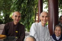 Khung Trời Cũ