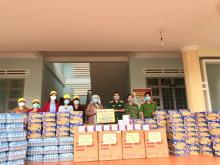 Nhiễu Điều Phủ Lấy Giá Gương