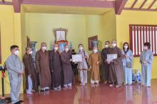 Về chùa Nam Thiên Nhất Trụ, Ban Trị sự Thành phố tặng Bằng Tuyên dương công đức và quà hỗ trợ chương trình chống dịch